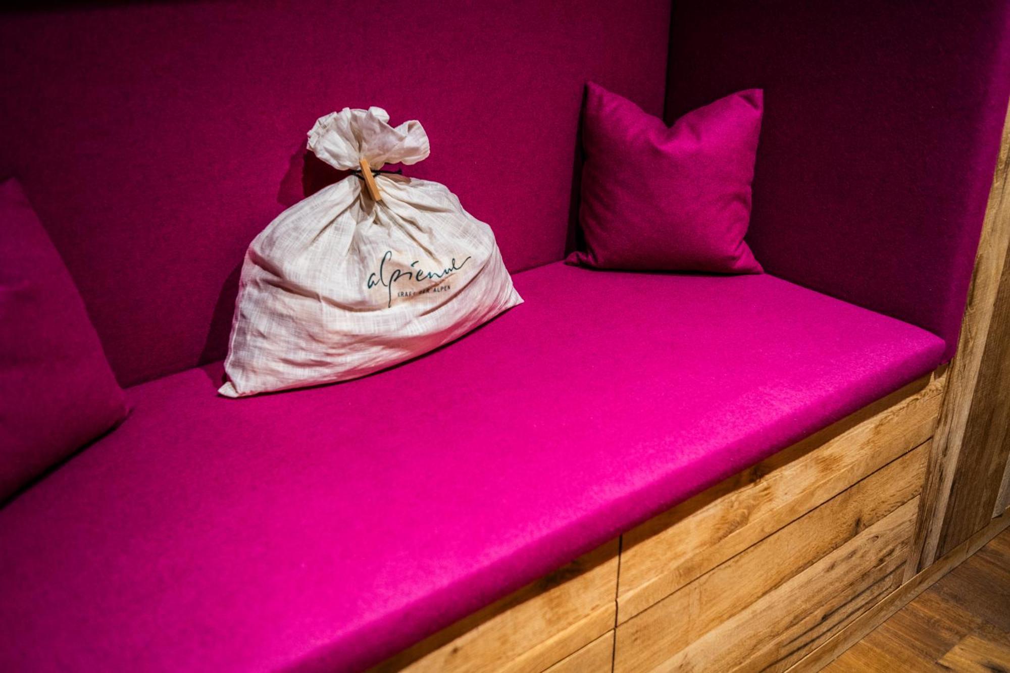 Wuidererhuettn, Charlet In Alleinlage Mit Freistehendem Saunahaus Großkirchheim Extérieur photo