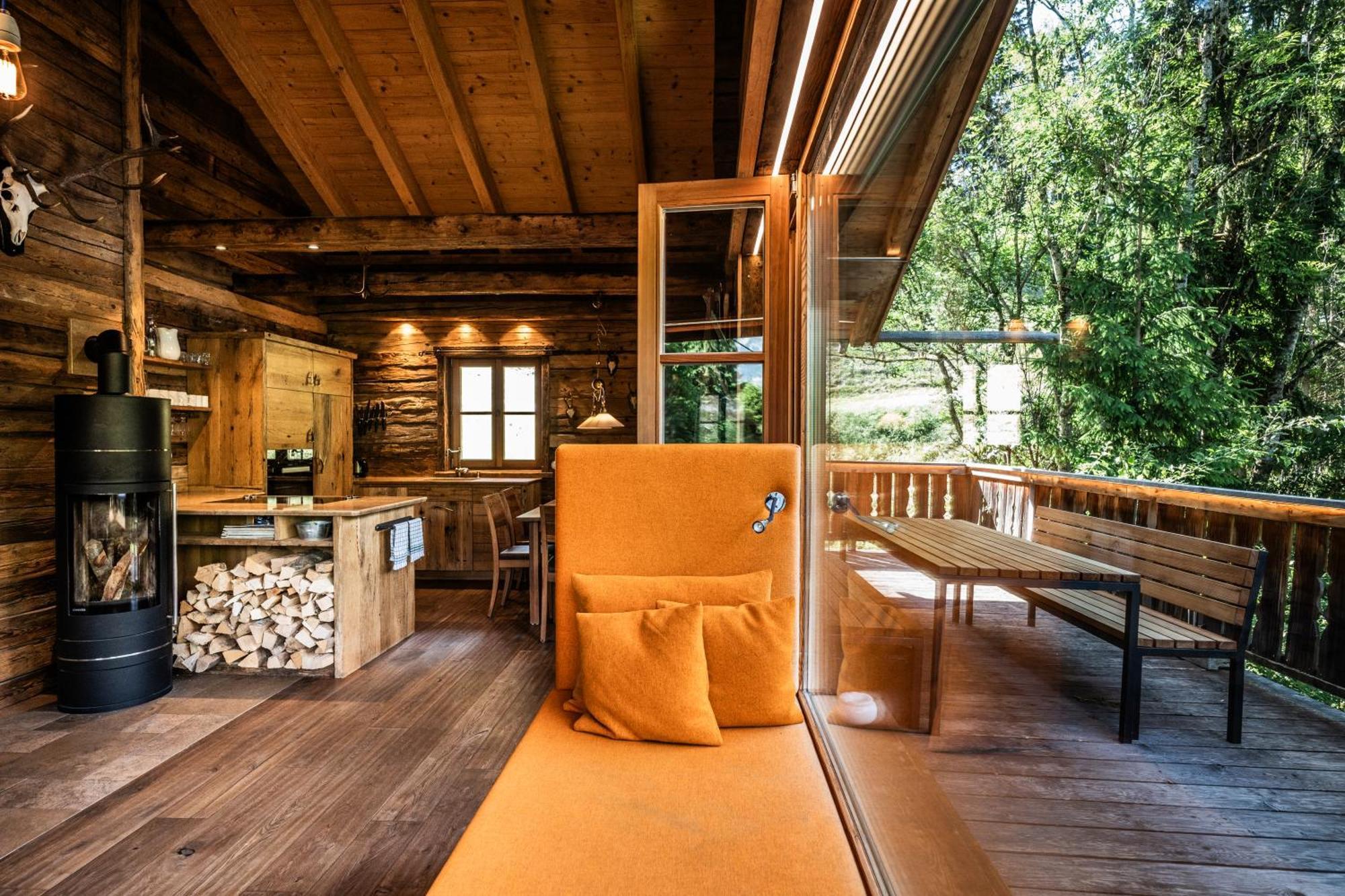 Wuidererhuettn, Charlet In Alleinlage Mit Freistehendem Saunahaus Großkirchheim Extérieur photo