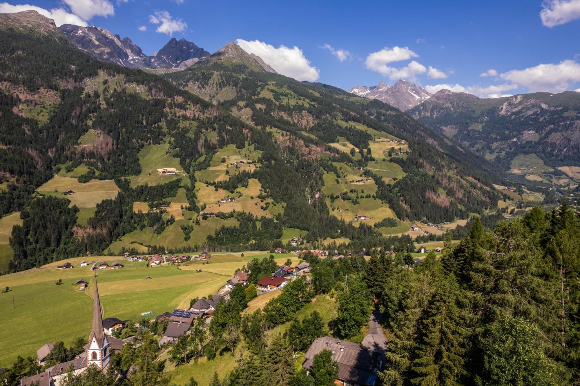 Wuidererhuettn, Charlet In Alleinlage Mit Freistehendem Saunahaus Großkirchheim Extérieur photo